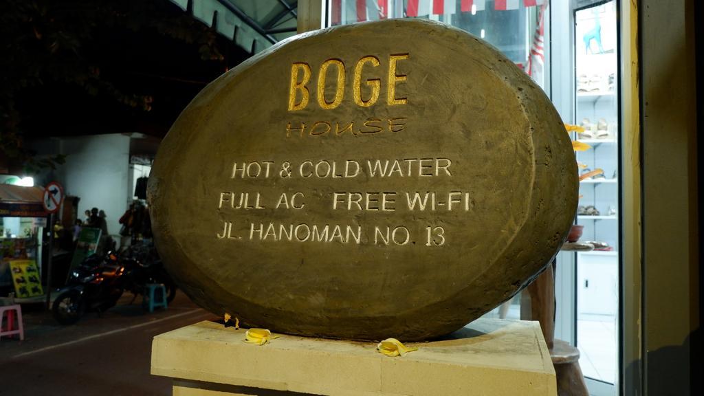 Boge House Hotell Ubud Exteriör bild